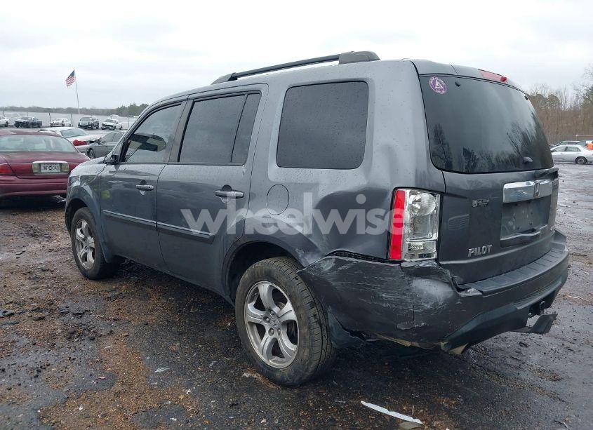 Photo 6 of 2014 Honda Pilot EX-L (VIN 5FNYF4H56EB040925)