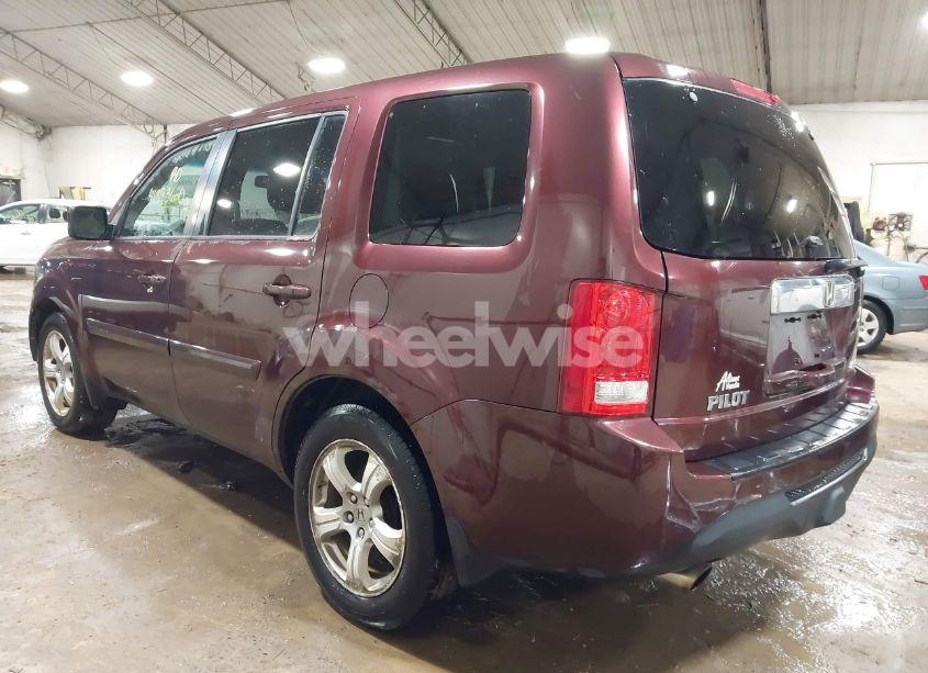Photo 3 of 2015 Honda Pilot EX-L (VIN 5FNYF4H56FB012687)