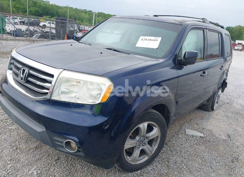 Photo 2 of 2015 Honda Pilot EX-L (VIN 5FNYF4H56FB040909)