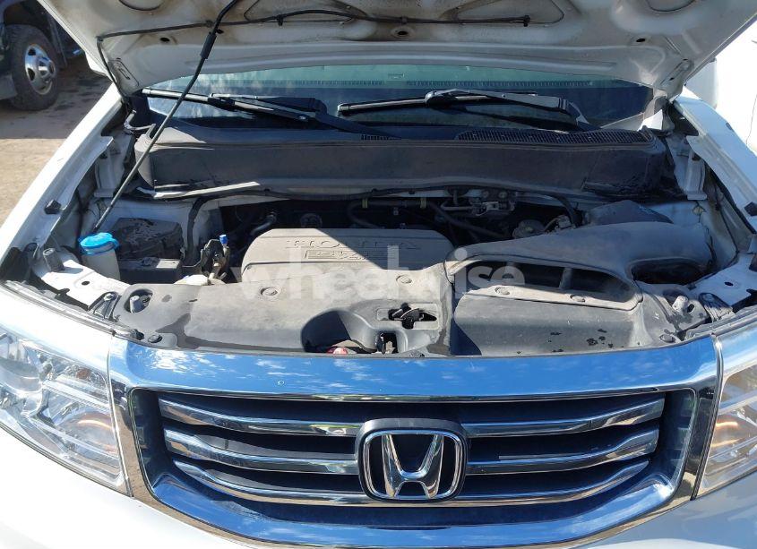 Photo 10 of 2015 Honda Pilot EX-L (VIN 5FNYF4H56FB061209)