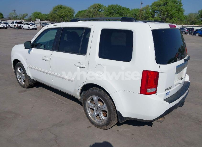 Photo 3 of 2015 Honda Pilot EX-L (VIN 5FNYF4H56FB061663)