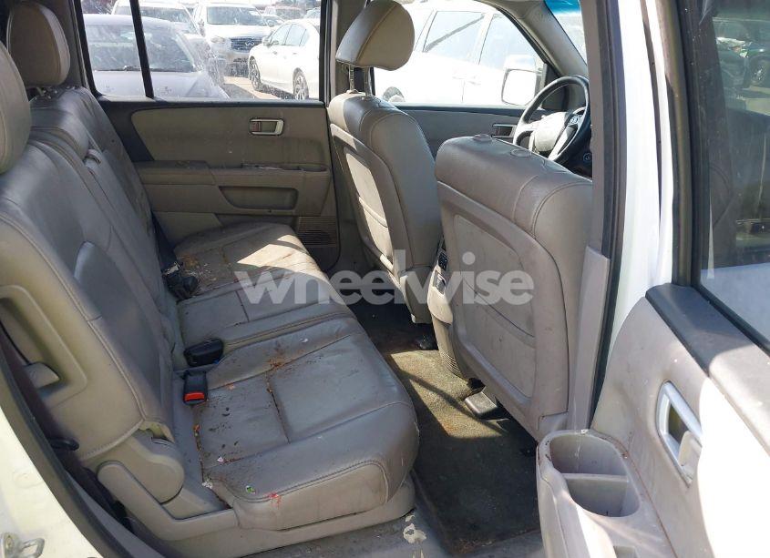 Photo 8 of 2015 Honda Pilot EX-L (VIN 5FNYF4H56FB061663)