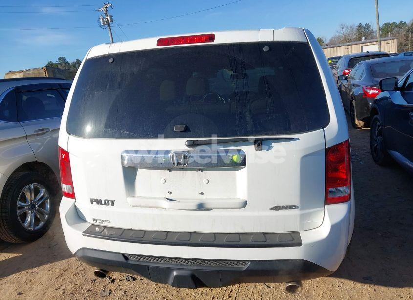 Photo 16 of 2015 Honda Pilot EX-L (VIN 5FNYF4H56FB073781)