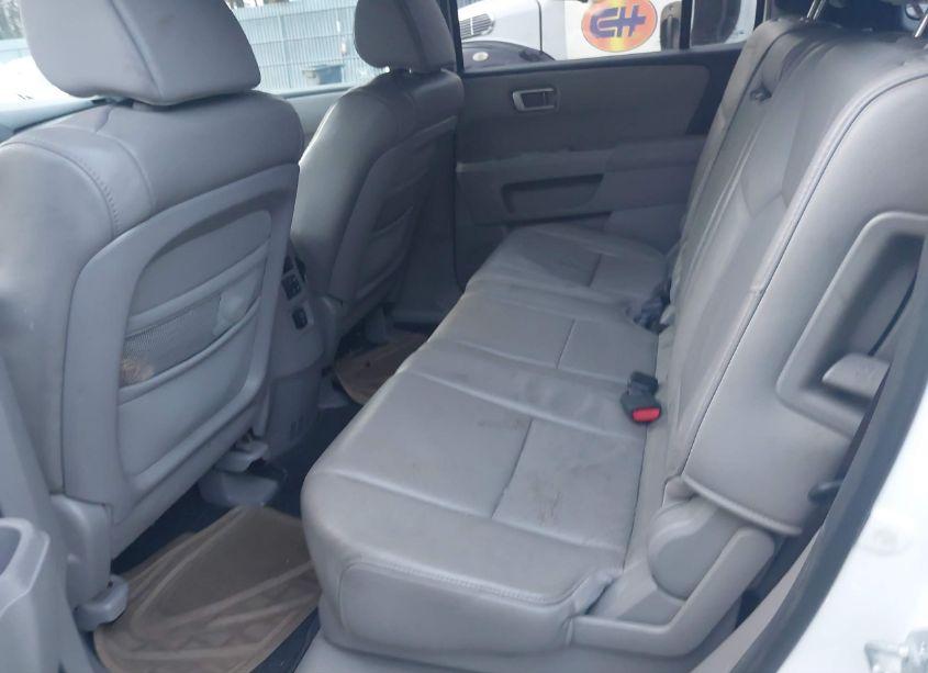 Photo 8 of 2010 Honda Pilot EX-L (VIN 5FNYF4H57AB004462)