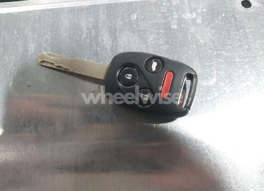 Photo 11 of 2011 Honda Pilot EX-L (VIN 5FNYF4H57BB001191)