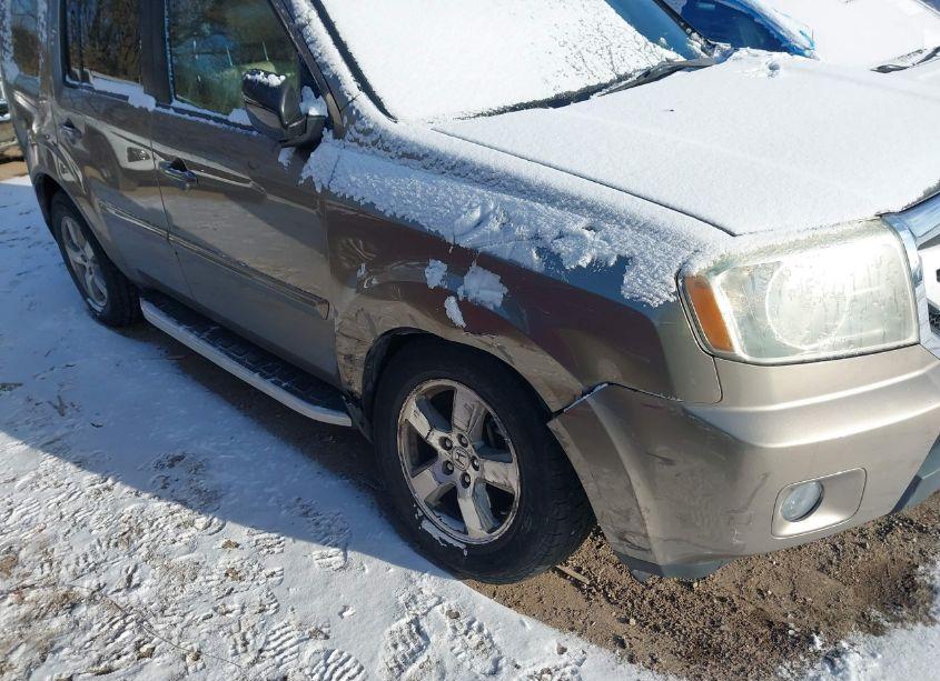 Photo 6 of 2011 Honda Pilot EX-L (VIN 5FNYF4H57BB050990)