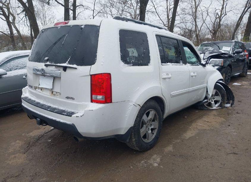 Photo 4 of 2011 Honda Pilot EX-L (VIN 5FNYF4H57BB067062)