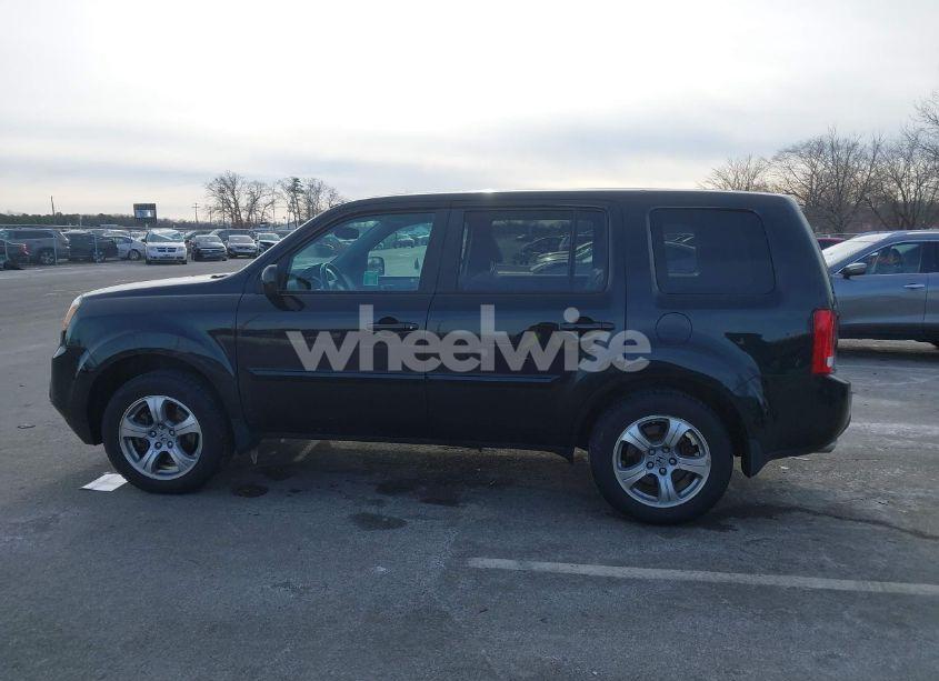 Photo 14 of 2013 Honda Pilot (VIN 5FNYF4H57DB011514)