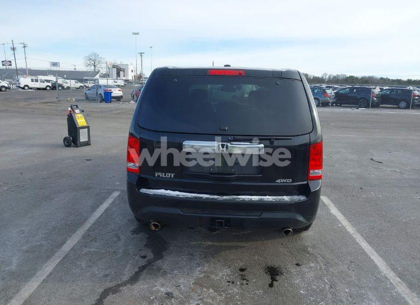 Photo 16 of 2013 Honda Pilot (VIN 5FNYF4H57DB011514)