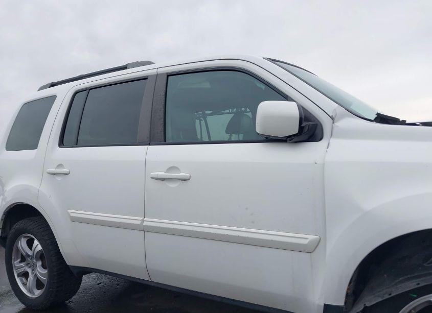 Photo 13 of 2014 Honda Pilot EX-L (VIN 5FNYF4H57EB032106)