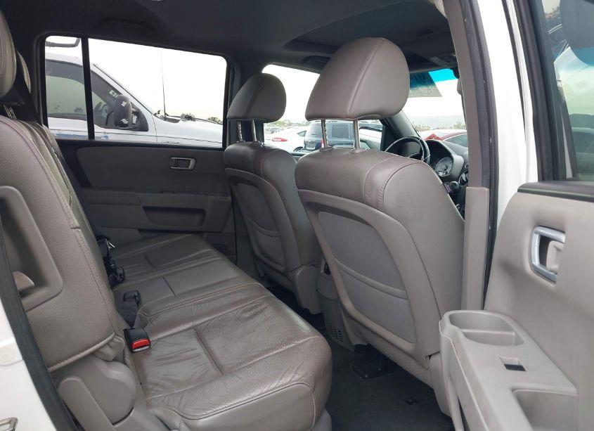 Photo 8 of 2014 Honda Pilot EX-L (VIN 5FNYF4H57EB032106)