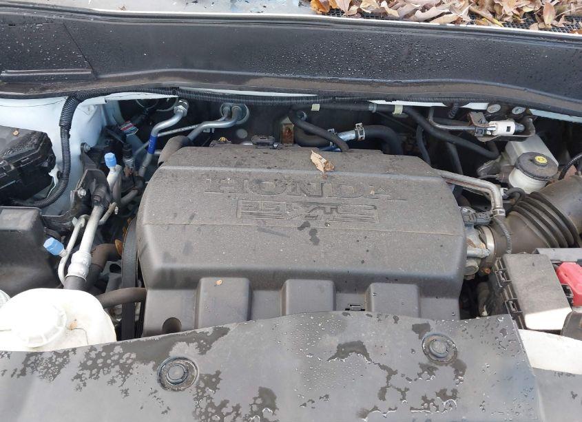 Photo 10 of 2015 Honda Pilot EX-L (VIN 5FNYF4H57FB041602)