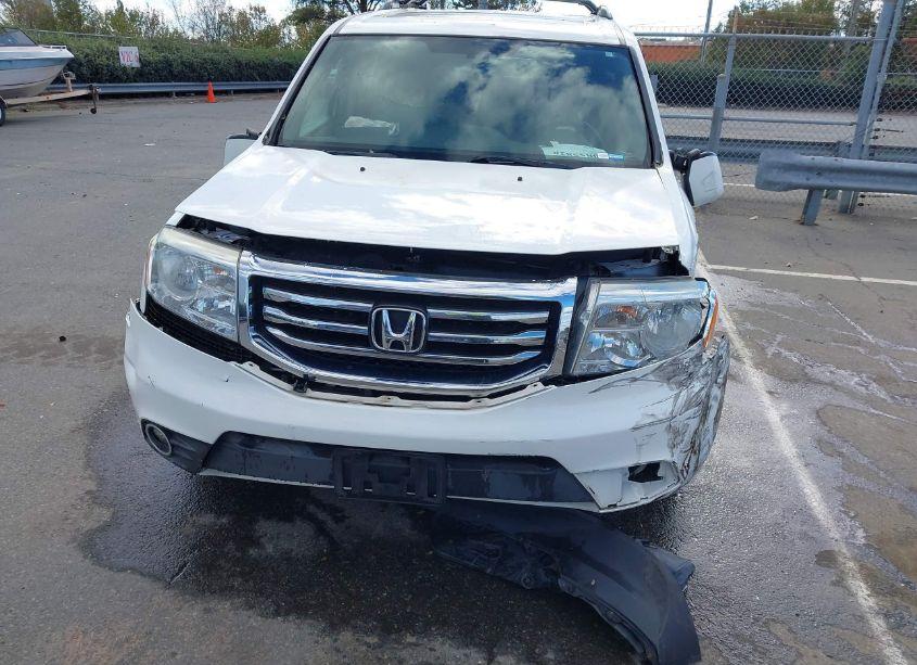 Photo 12 of 2015 Honda Pilot EX-L (VIN 5FNYF4H57FB041602)