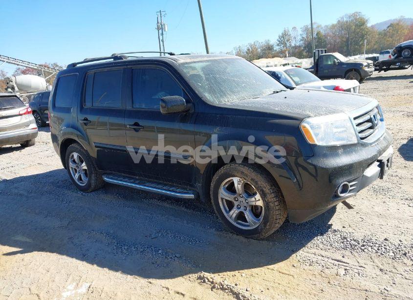 2015 Honda Pilot EX-L (VIN 5FNYF4H57FB041678) main photo