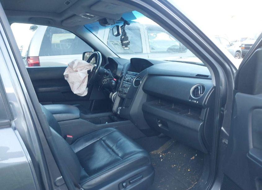 Photo 5 of 2015 Honda Pilot EX-L (VIN 5FNYF4H57FB044368)