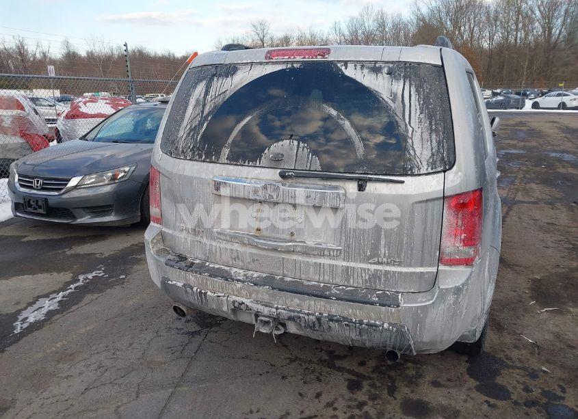 Photo 16 of 2011 Honda Pilot EX-L (VIN 5FNYF4H58BB031655)