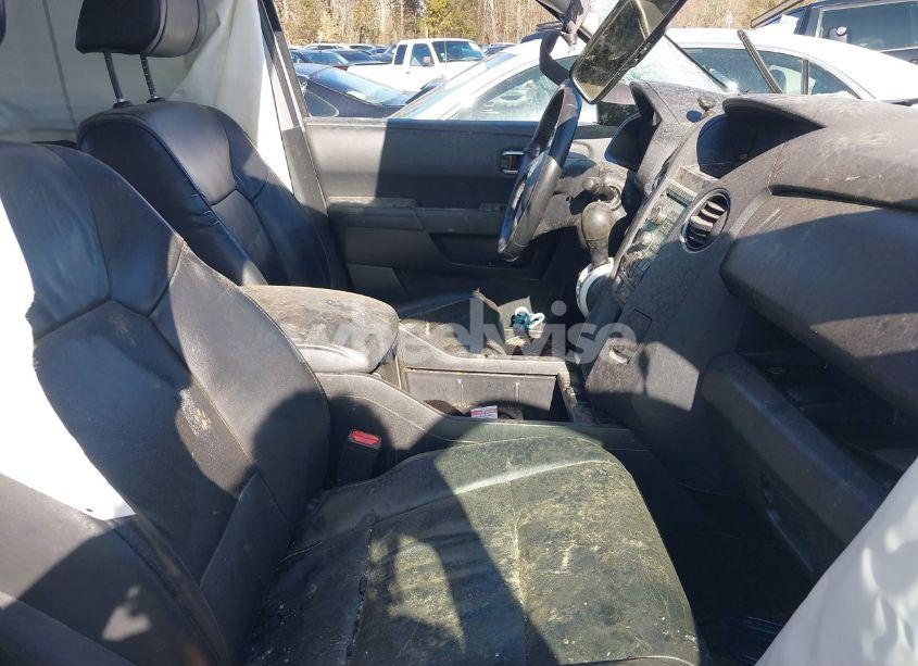 Photo 5 of 2011 Honda Pilot EX-L (VIN 5FNYF4H58BB034295)