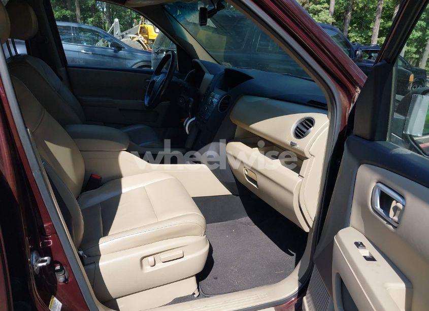 Photo 5 of 2011 Honda Pilot EX-L (VIN 5FNYF4H58BB066082)