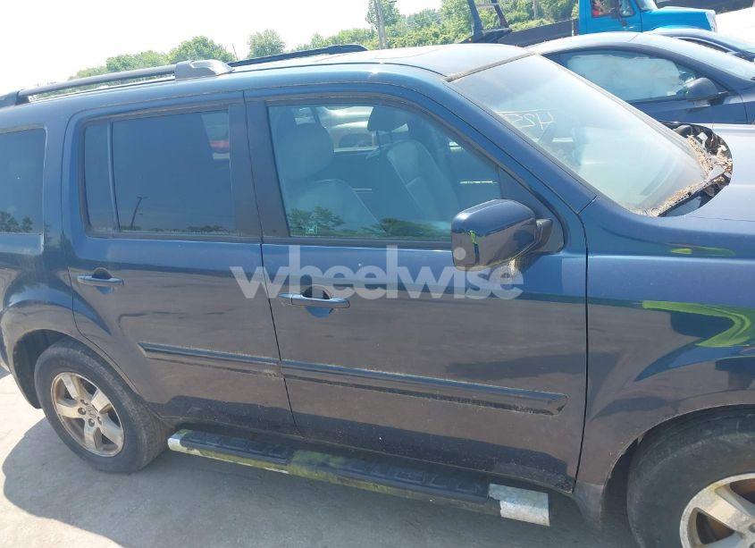 Photo 13 of 2011 Honda Pilot EX-L (VIN 5FNYF4H58BB074120)