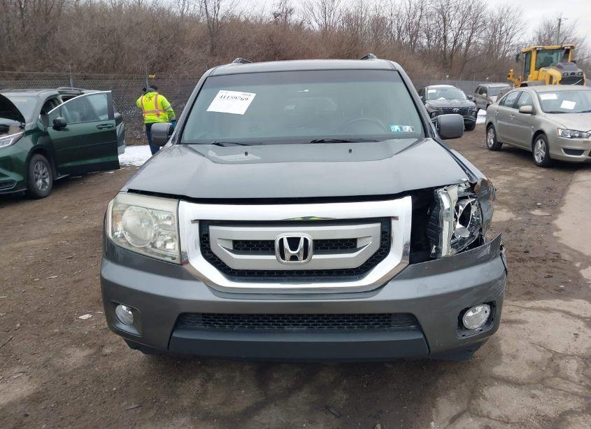 Photo 12 of 2011 Honda Pilot EX-L (VIN 5FNYF4H58BB083805)