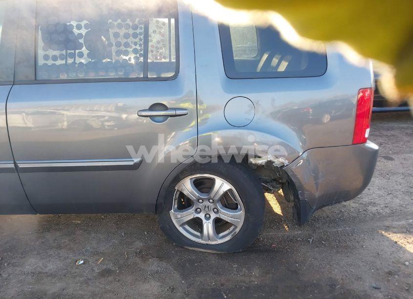 Photo 6 of 2012 Honda Pilot EX-L (VIN 5FNYF4H58CB033147)
