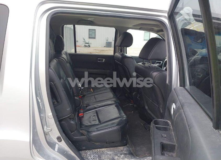 Photo 8 of 2012 Honda Pilot EX-L (VIN 5FNYF4H58CB037165)