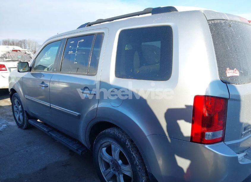 Photo 15 of 2013 Honda Pilot EX-L (VIN 5FNYF4H58DB012624)