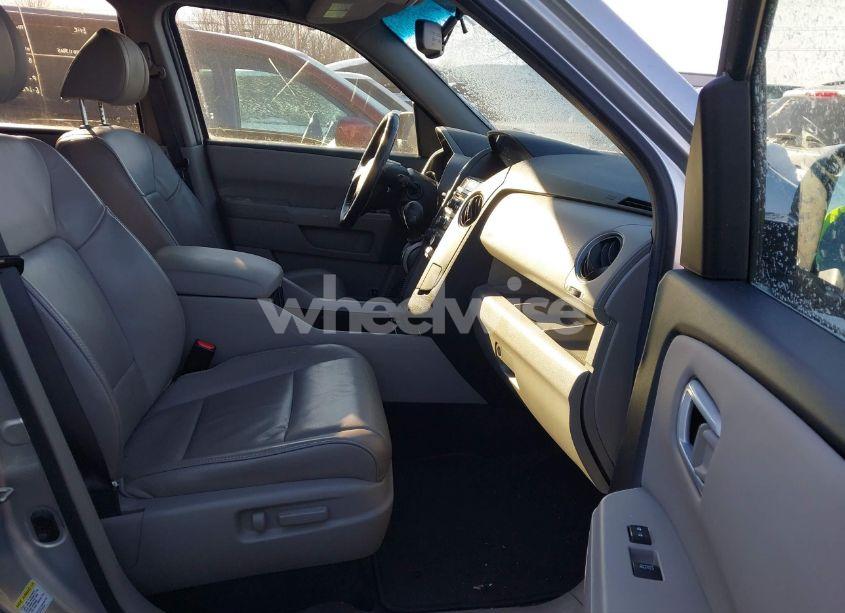 Photo 5 of 2013 Honda Pilot EX-L (VIN 5FNYF4H58DB012624)