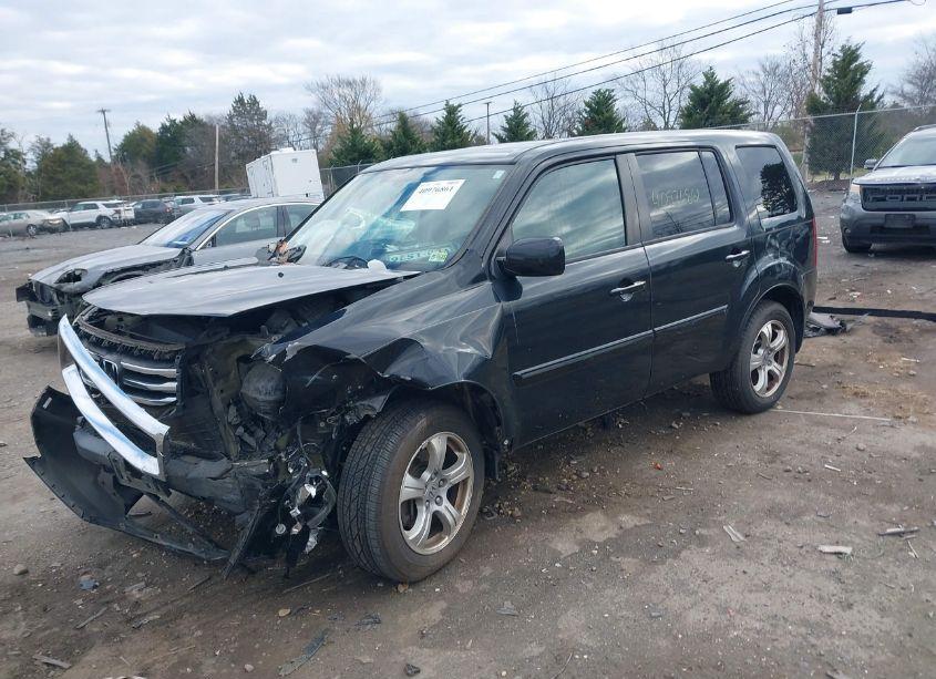 Photo 2 of 2013 Honda Pilot EX-L (VIN 5FNYF4H58DB035370)