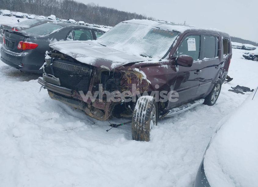Photo 2 of 2013 Honda Pilot EX-L (VIN 5FNYF4H58DB038124)