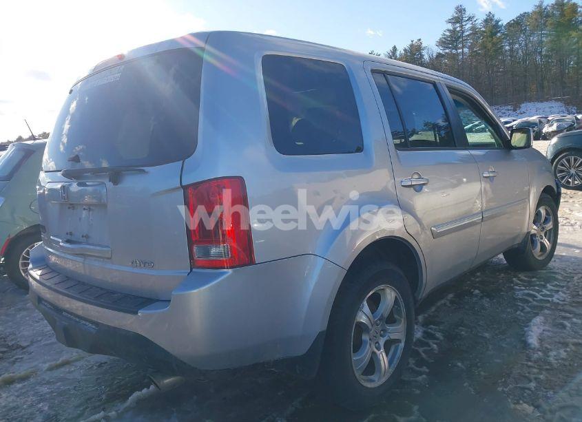 Photo 4 of 2013 Honda Pilot EX-L (VIN 5FNYF4H58DB060169)