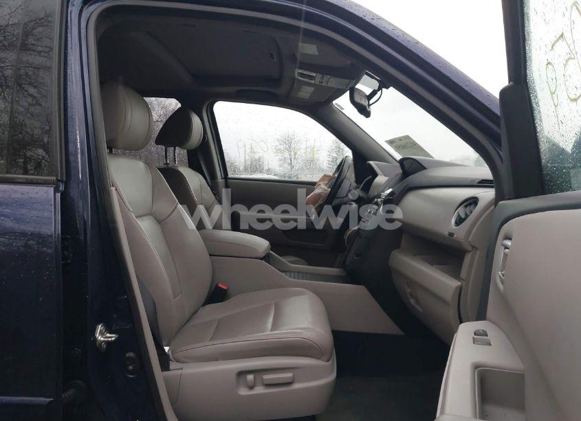 Photo 5 of 2014 Honda Pilot EX-L (VIN 5FNYF4H58EB051862)