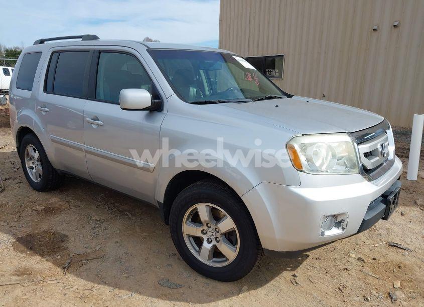 2010 Honda Pilot EX-L (VIN 5FNYF4H59AB029735) main photo