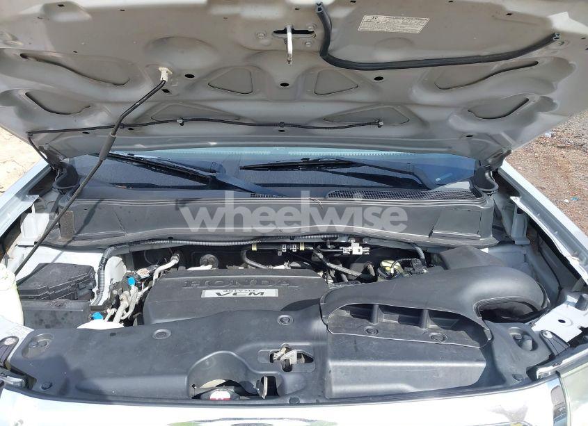 Photo 10 of 2010 Honda Pilot EX-L (VIN 5FNYF4H59AB029735)