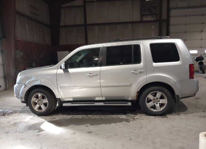 Photo 14 of 2010 Honda Pilot EX-L (VIN 5FNYF4H59AB035664)