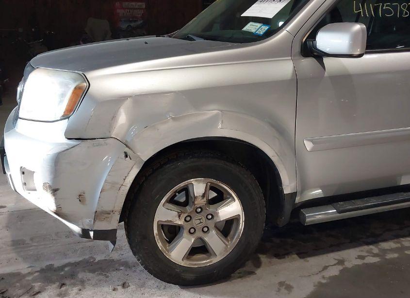 Photo 6 of 2010 Honda Pilot EX-L (VIN 5FNYF4H59AB035664)