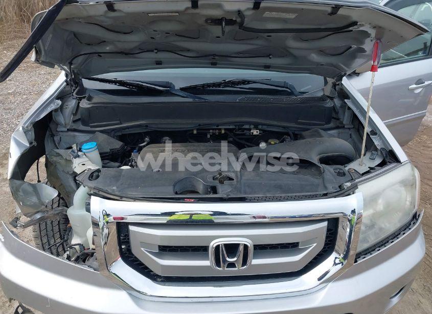 Photo 10 of 2011 Honda Pilot EX-L (VIN 5FNYF4H59BB002357)