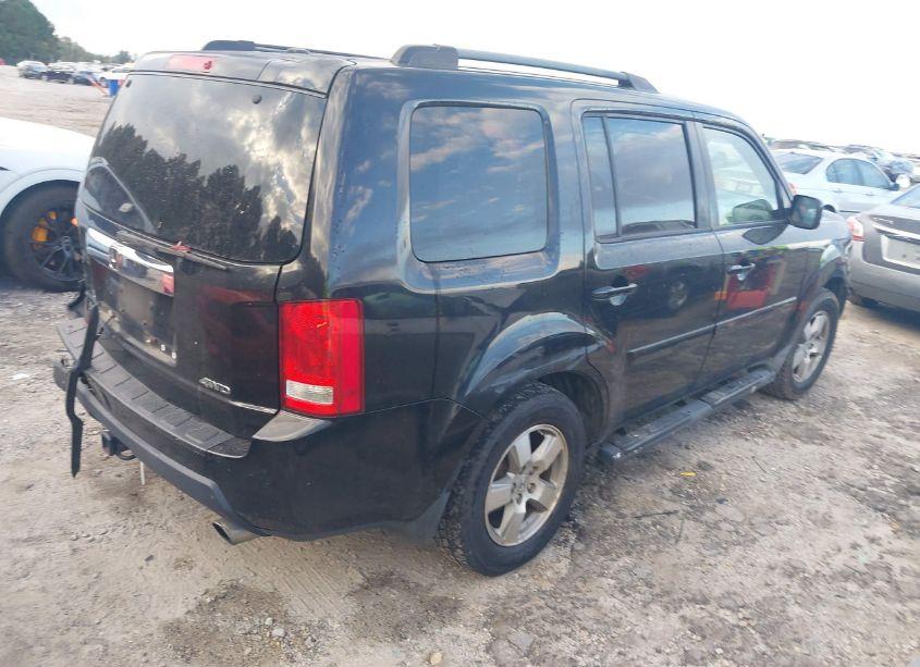 Photo 4 of 2011 Honda Pilot EX-L (VIN 5FNYF4H59BB009616)