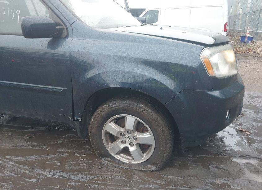 Photo 6 of 2011 Honda Pilot EX-L (VIN 5FNYF4H59BB030725)