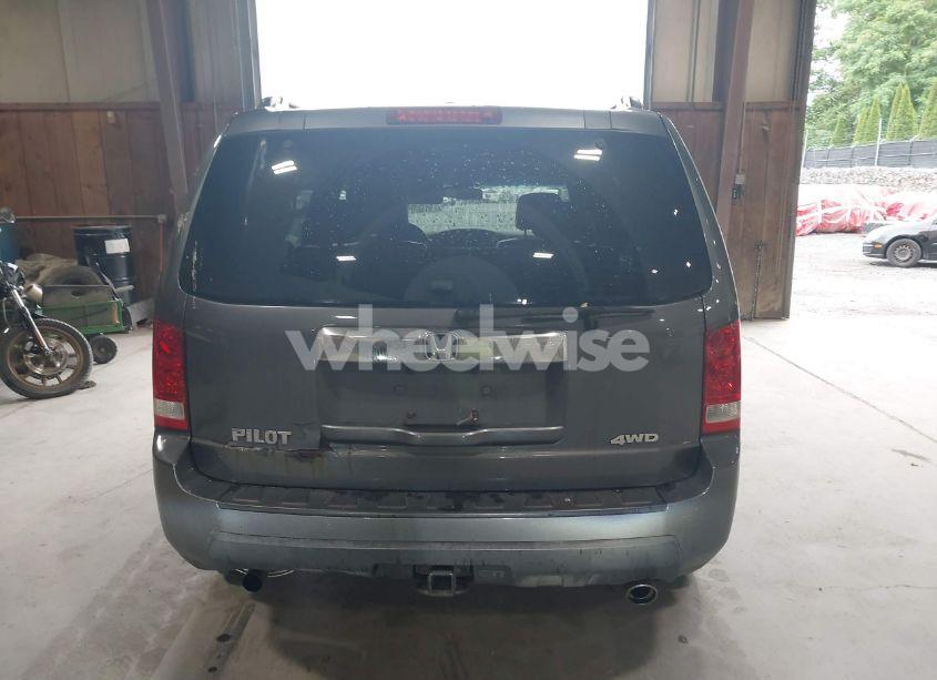 Photo 16 of 2011 Honda Pilot EX-L (VIN 5FNYF4H59BB038341)