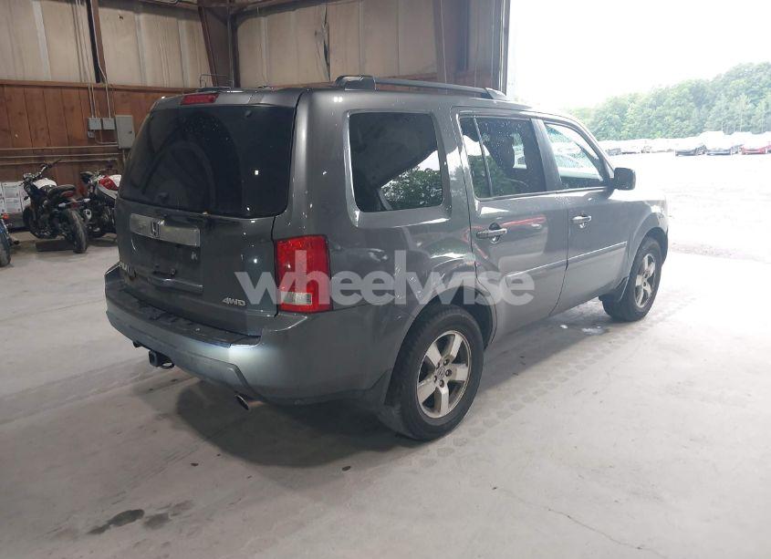 Photo 4 of 2011 Honda Pilot EX-L (VIN 5FNYF4H59BB038341)