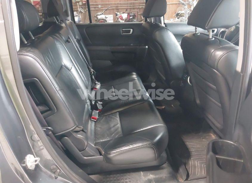 Photo 8 of 2011 Honda Pilot EX-L (VIN 5FNYF4H59BB038341)