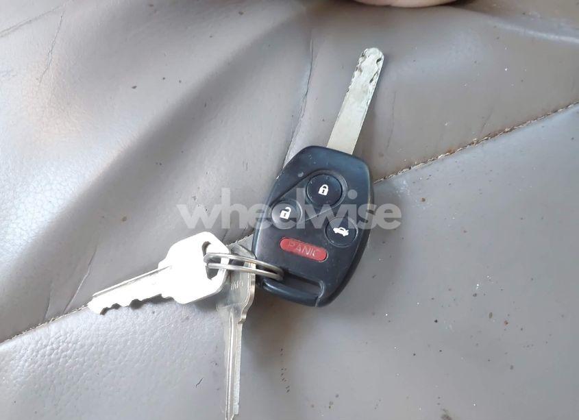 Photo 11 of 2011 Honda Pilot EX-L (VIN 5FNYF4H59BB040610)