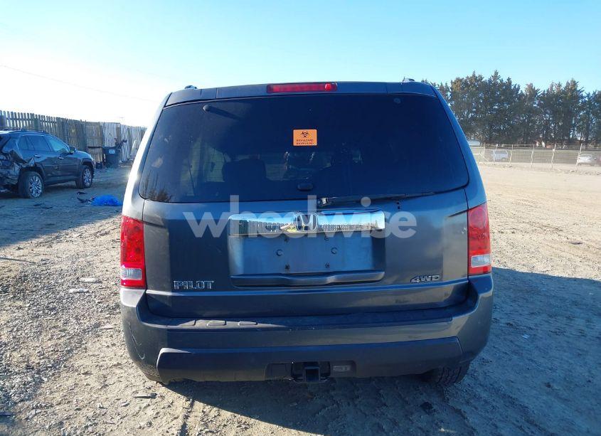Photo 17 of 2011 Honda Pilot EX-L (VIN 5FNYF4H59BB040610)