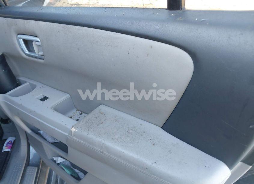 Photo 21 of 2011 Honda Pilot EX-L (VIN 5FNYF4H59BB040610)