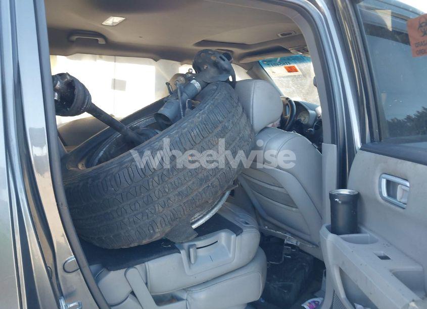 Photo 8 of 2011 Honda Pilot EX-L (VIN 5FNYF4H59BB040610)