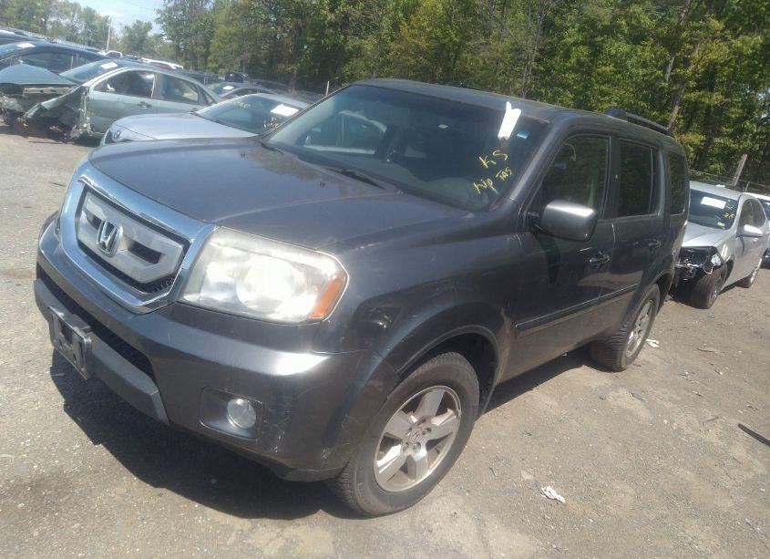 Photo 2 of 2011 Honda Pilot EX-L (VIN 5FNYF4H59BB053048)