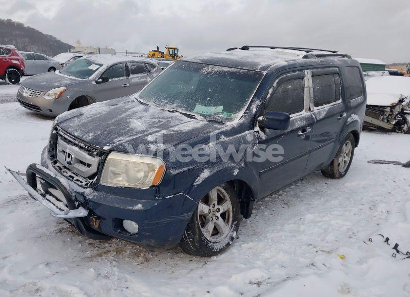 Photo 2 of 2011 Honda Pilot EX-L (VIN 5FNYF4H59BB105374)