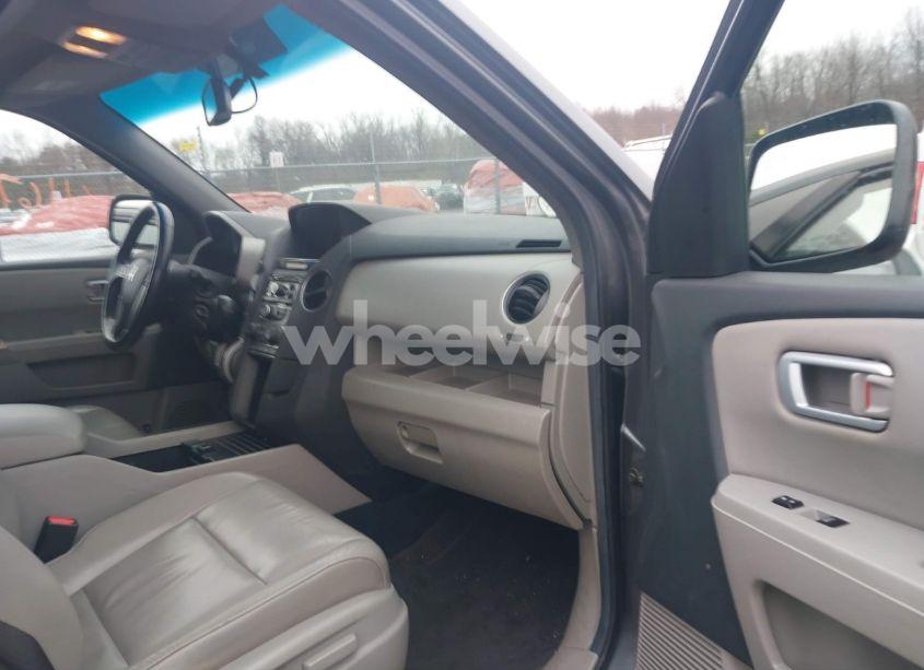 Photo 5 of 2012 Honda Pilot EX-L (VIN 5FNYF4H59CB038311)