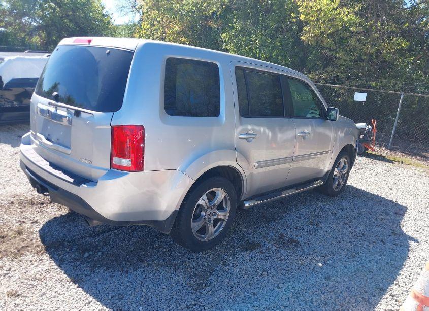 Photo 4 of 2012 Honda Pilot EX-L (VIN 5FNYF4H59CB060910)